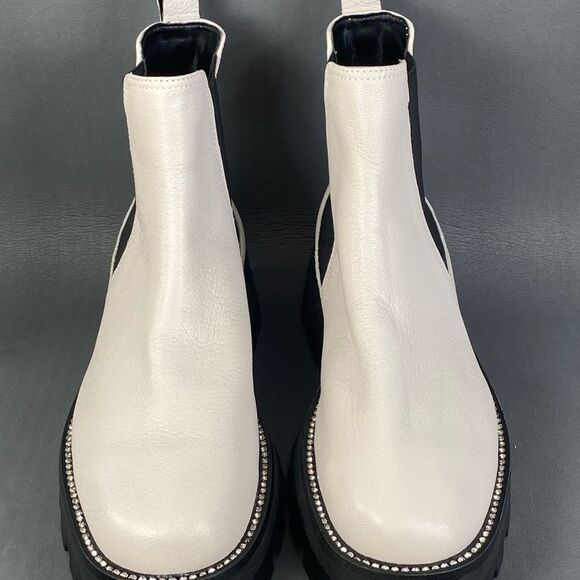 Karl Lagerfeld Paris Women's Classic Mayde Leather Lug-Sole Ankle Boot size  9.5 - Picture 5 of 11